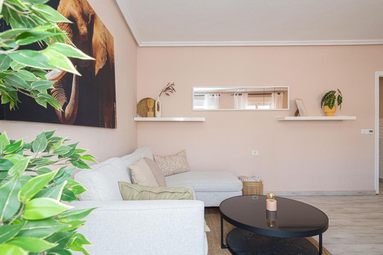 Casa Terra: Apartment 50 Meters From The Beach Torrevieja Exteriör bild