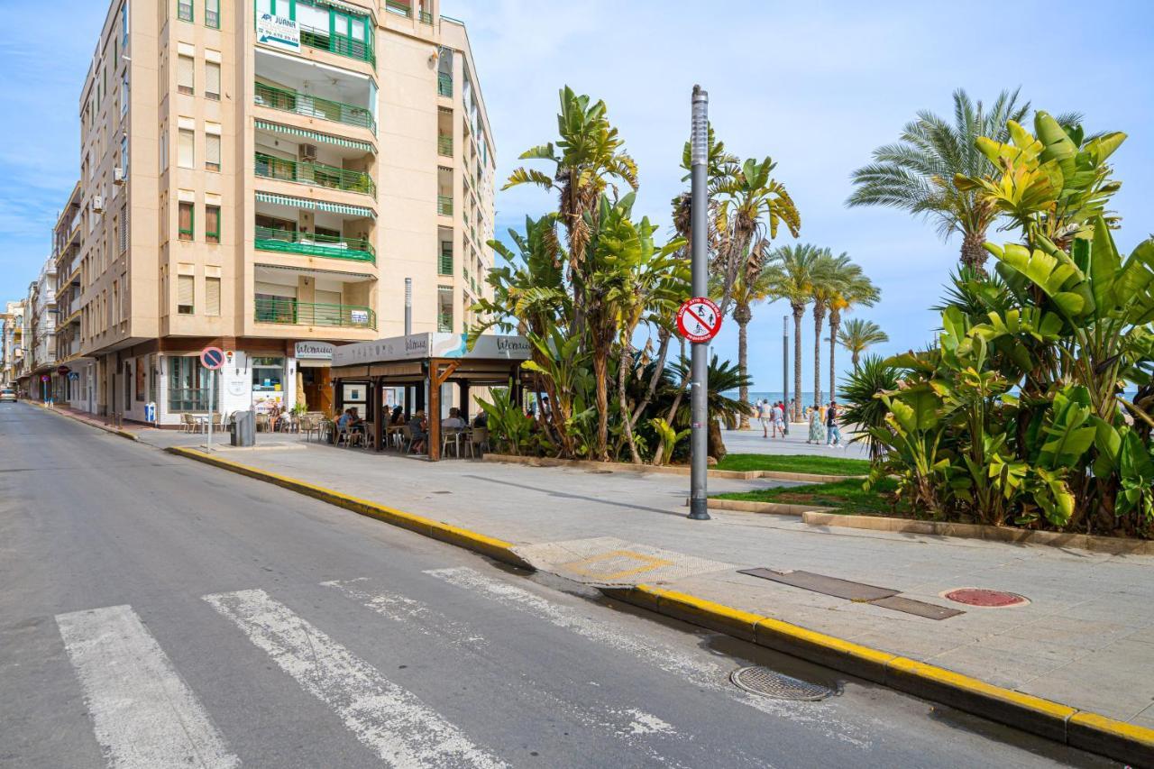 Casa Terra: Apartment 50 Meters From The Beach Torrevieja Exteriör bild